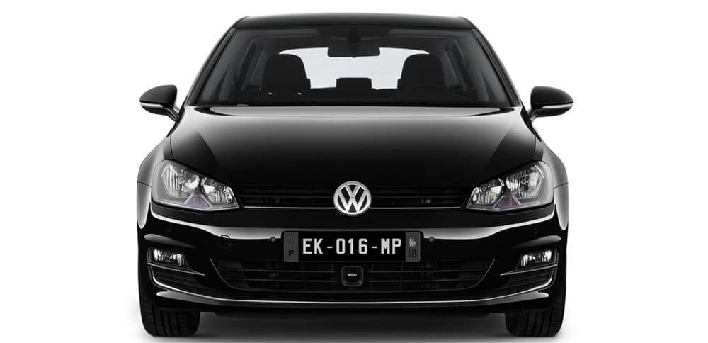 Les secrets de la plaque d'immatriculation noire : histoire, législation et esthétique